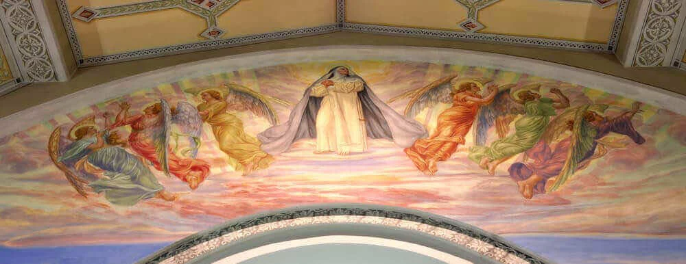 Fresque colorée de l’église Sant’Amélie, attribuée à l’atelier de Guido Nincheri