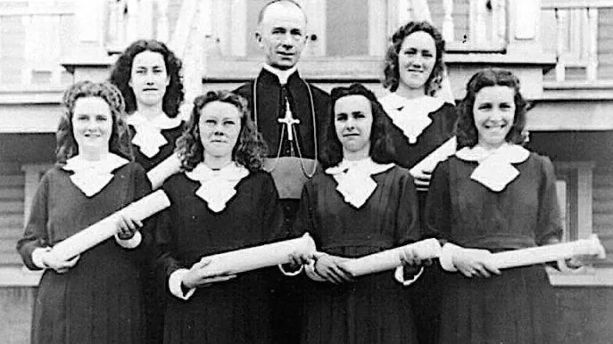 Diplomande dell’École normale Saint-Joseph di Havre-Saint-Pierre nel 1943